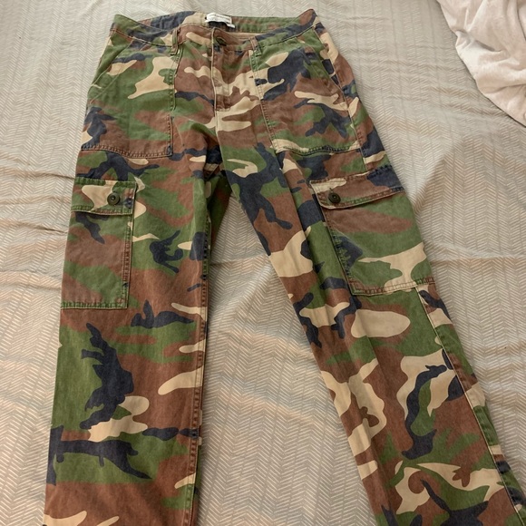 Camo joggers - Picture 1 of 3